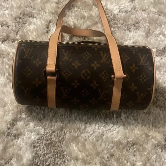 Fashion purse. - Picture 1 of 10